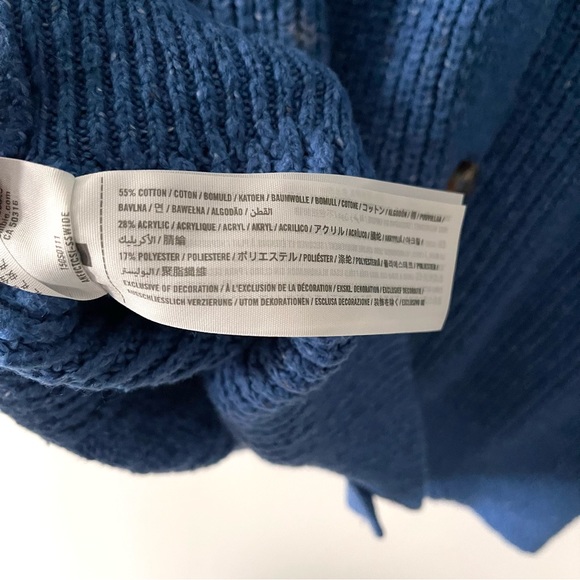 Abercrombie & Fitch Knitted Blue Sweater Mock Neck Size Medium - Picture 4 of 9